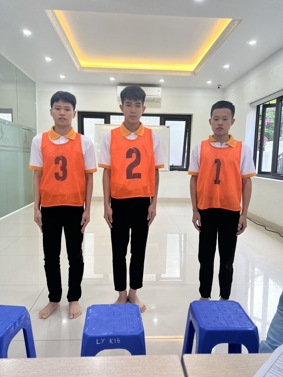 NHỮNG KHÓ KHĂN KHI SỐNG VÀ LÀM VIỆC TẠI NHẬT BẢN